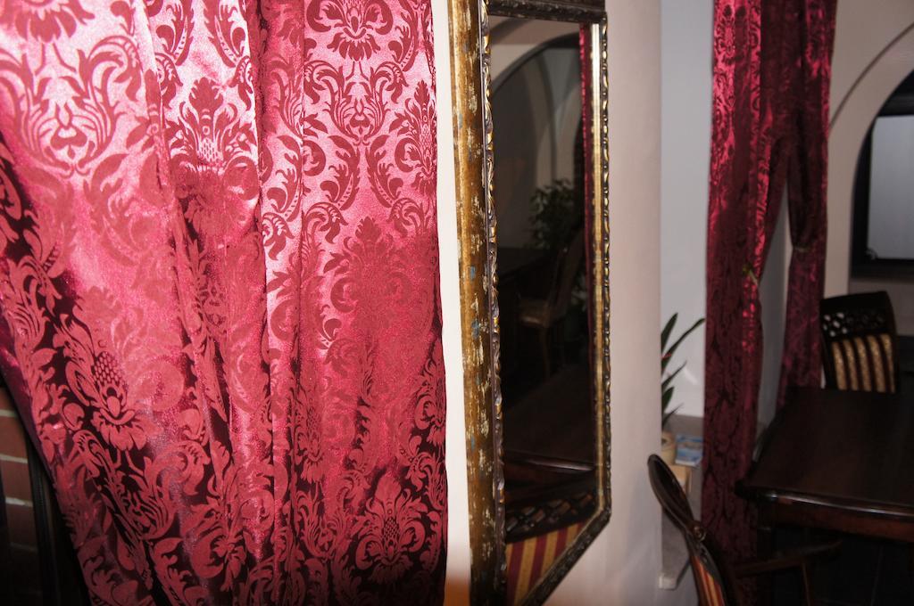 Dworska Elektrownia Hotel Kędzierzyn-Koźle Buitenkant foto